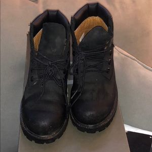 WATERPROOF TIMBERLAND BOOTS